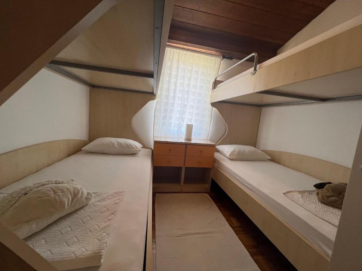 Vacation Family House On The Beach สตารา โนวัลยา ภายนอก รูปภาพ