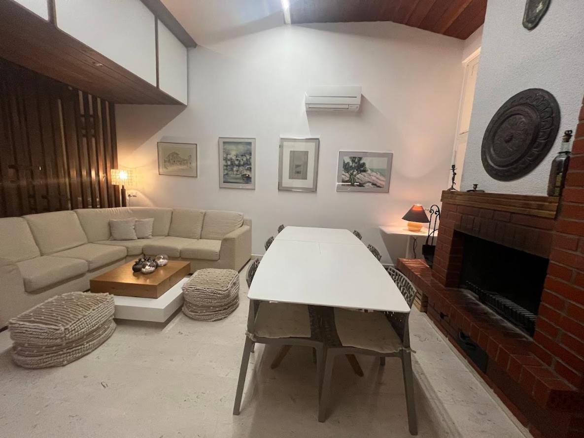 Vacation Family House On The Beach สตารา โนวัลยา ภายนอก รูปภาพ